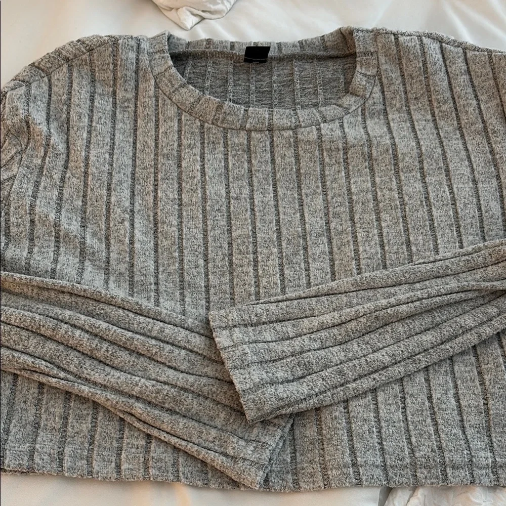 Gray Ribbed Knit Crop Top